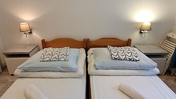 Hostel Chmielna 5 Rooms & Apartments