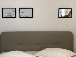 Tirent Apartment - Comfortable 1-Bedroom Stay in Fresku