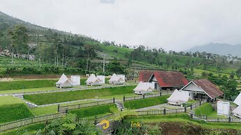 Glmaping Telaga Menjer By Travelink