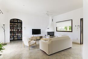 Villa Alexander & Pool Wonderful Italy