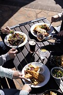 Shoalhaven Heads Hotel