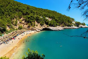 Hotiday Apartment Collection-Pugnochiuso