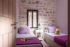 Phaistos Villas - Villa Dafne Poolside Gem