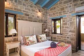 Phaistos Villas - Villa Erato Poolside Luxury Gem