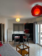 Arethousa City View Getaway - Chalkida s Cozy Gem