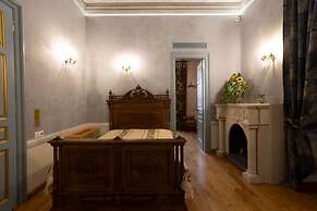 Athena Pegasus Suites - Medousia Spa Luxury Escape