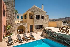 Phaistos Villas - Villa Kastalia Poolside Retreat