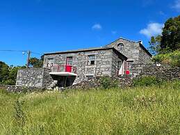 Liiiving in Azores - Casa de Foros
