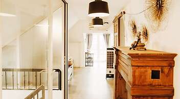 Hoang Yen Hotel & Coffee