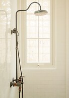 Hoang Yen Hotel & Coffee