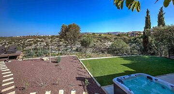 Junior Villa Iz01 Idalium