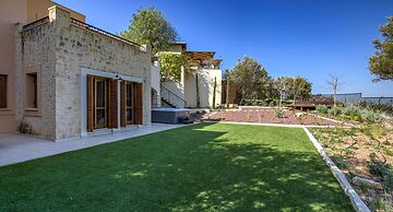 Junior Villa Iz01 Idalium