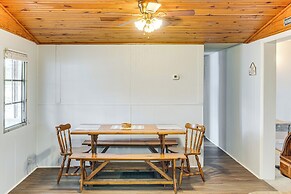 1 Mi to Lake Murray: Pet-friendly Home w/ Deck