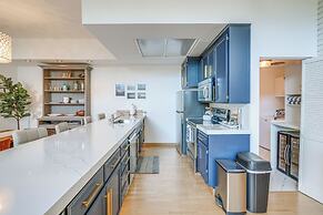 Swim, Golf & Relax: Luxe Townhome in Aptos