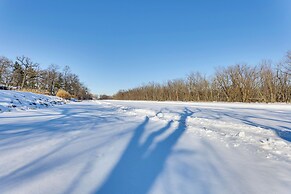 Riverside Retreat Near Trails in Johnson Creek