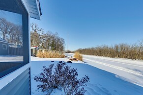 Riverside Retreat Near Trails in Johnson Creek