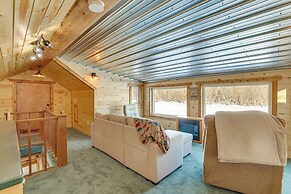 Riverside Retreat Near Trails in Johnson Creek