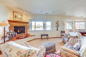 7 Mi to Dtwn Denver: Lakefront Gem w/ Dock!