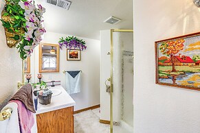 7 Mi to Dtwn Denver: Lakefront Gem w/ Dock!