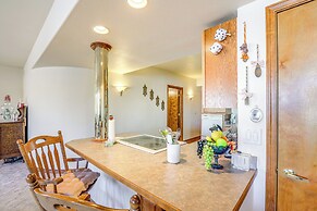 7 Mi to Dtwn Denver: Lakefront Gem w/ Dock!