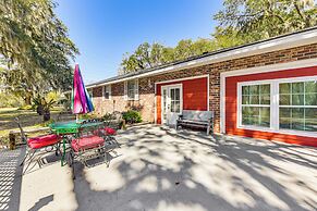 3 Mi to Dtwn Beaufort: Quiet Family Home w/ Yard