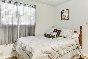 3 Mi to Dtwn Beaufort: Quiet Family Home w/ Yard