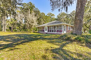 3 Mi to Dtwn Beaufort: Quiet Family Home w/ Yard