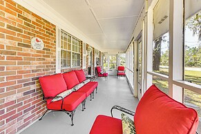 3 Mi to Dtwn Beaufort: Quiet Family Home w/ Yard