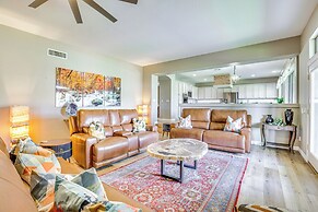 Luxe Mtn-view Mansion w/ Hot Tub in Phoenix!