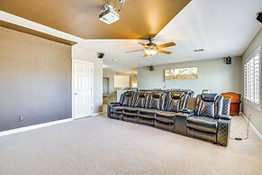 Luxe Mtn-view Mansion w/ Hot Tub in Phoenix!