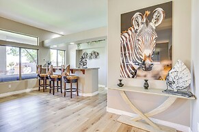 Luxe Mtn-view Mansion w/ Hot Tub in Phoenix!