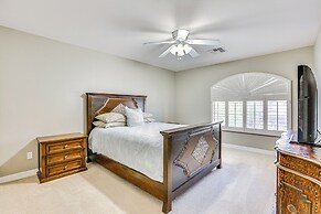 Luxe Mtn-view Mansion w/ Hot Tub in Phoenix!