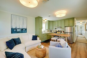 < 1/2 Mi to Beach: Gem w/ Lanai in Pass Christian