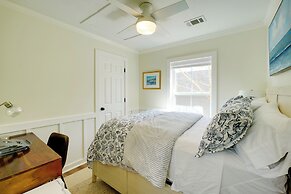 < 1/2 Mi to Beach: Gem w/ Lanai in Pass Christian