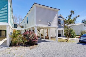 < 1/2 Mi to Beach: Gem w/ Lanai in Pass Christian