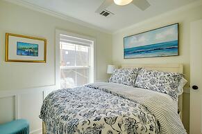 < 1/2 Mi to Beach: Gem w/ Lanai in Pass Christian