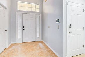 12 Mi to Disney World: Poolside Paradise!