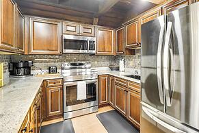 Hot Tub, Fire Pit & Patio: A-frame Stafford Cabin