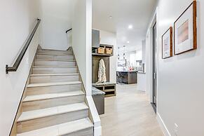 4 Mi to Sand Hollow State Park: Hurricane Townhome