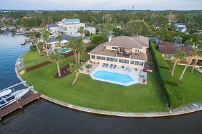 Buena Vista St Augustine: Villa w/ Pool & Dock