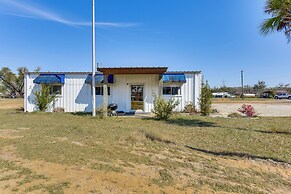 Walk to Lake: Fishing Retreat in Wewahitchka