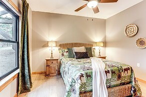 Lake Views & Golf Access at Secluded Drasco Lodge