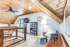 Lake Views & Golf Access at Secluded Drasco Lodge