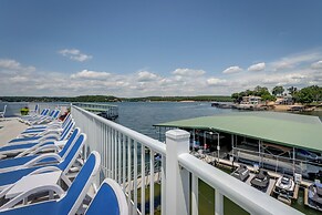 Pool & Lake Access: Family Getaway in Osage Beach