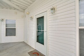 Pool & Lake Access: Family Getaway in Osage Beach