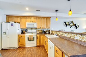 Pool & Lake Access: Family Getaway in Osage Beach