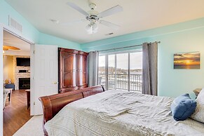 Pool & Lake Access: Family Getaway in Osage Beach