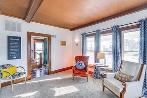 5 Mi to Marion Reservoir: Wizard of Oz-themed Home