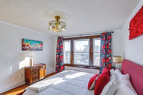 5 Mi to Marion Reservoir: Wizard of Oz-themed Home