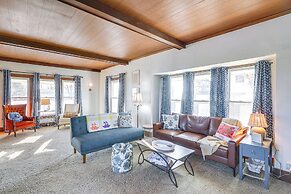 5 Mi to Marion Reservoir: Wizard of Oz-themed Home